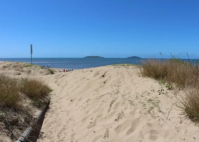 Petrie Beach Holiday Home